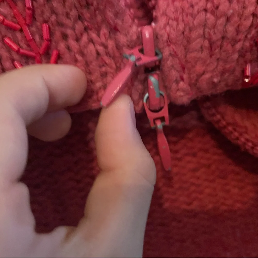 Women's Red Patterned Sweater - Picture 4 of 8